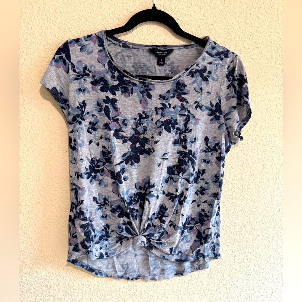 Gray Floral Knot Front Tee